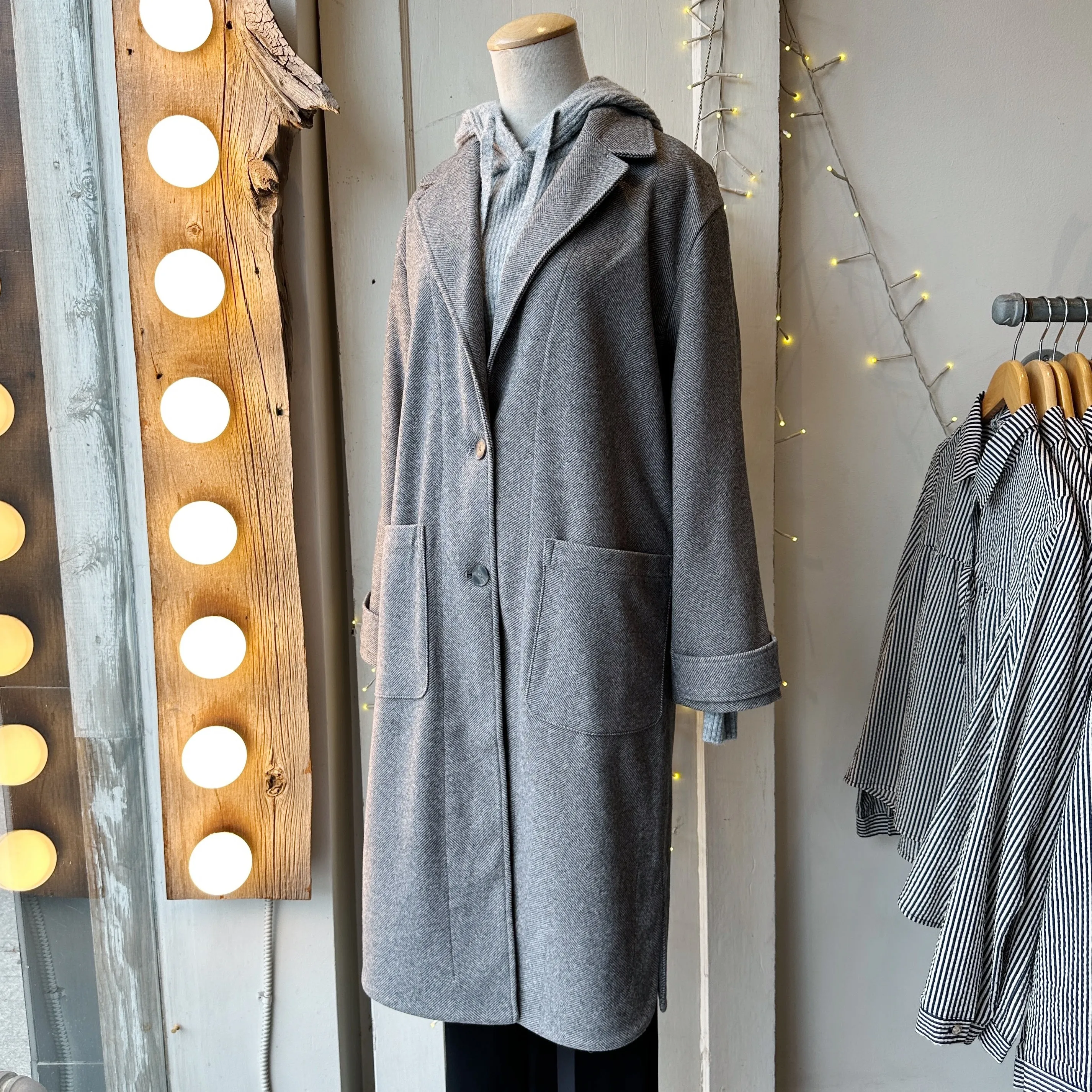 Gentle Fawn // Jude Coat Herringbone
