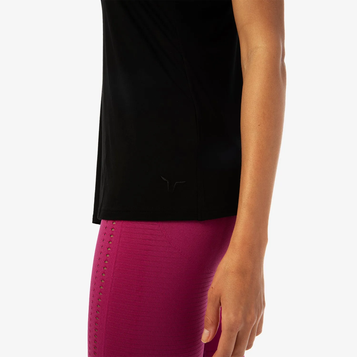 Infinity Longline Workout Tank - Black