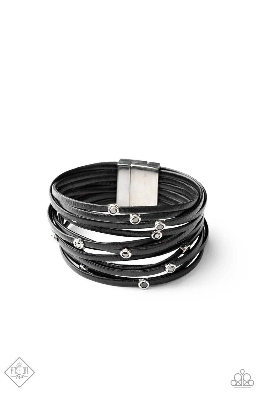 PAPARAZZI Fearlessly Layered - Black