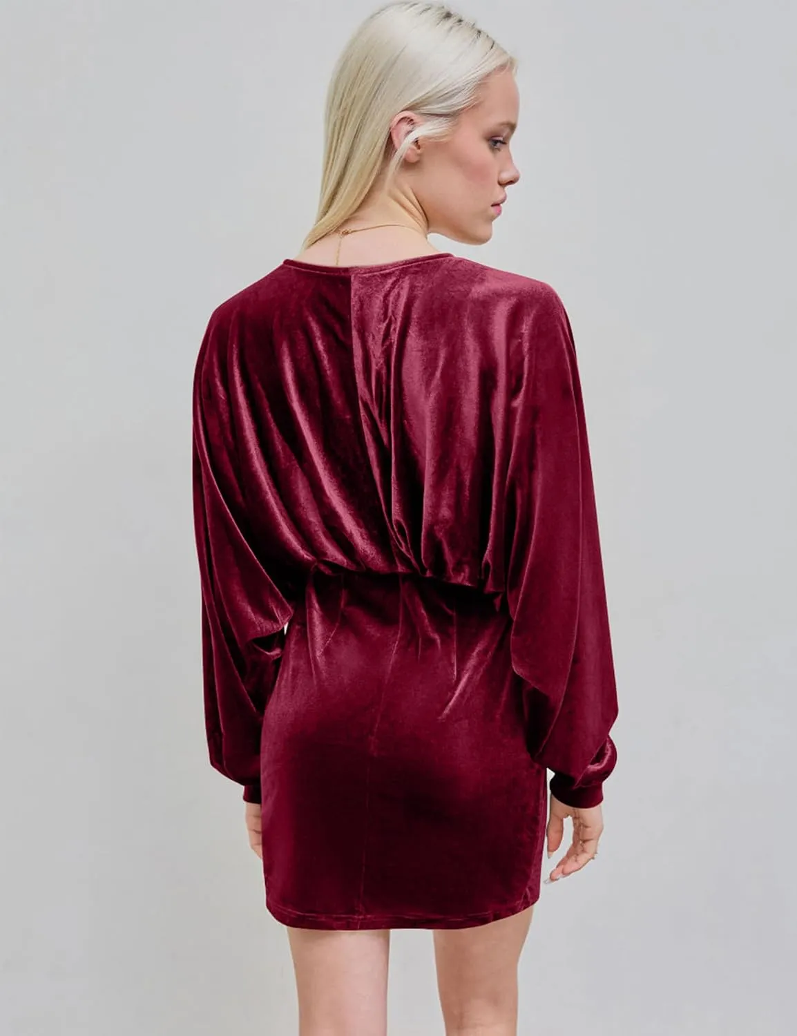 YMDUCH Women's Elegant Deep V Neck Long Sleeve Batwing Bodycon Velvet Mini Party Club Dress