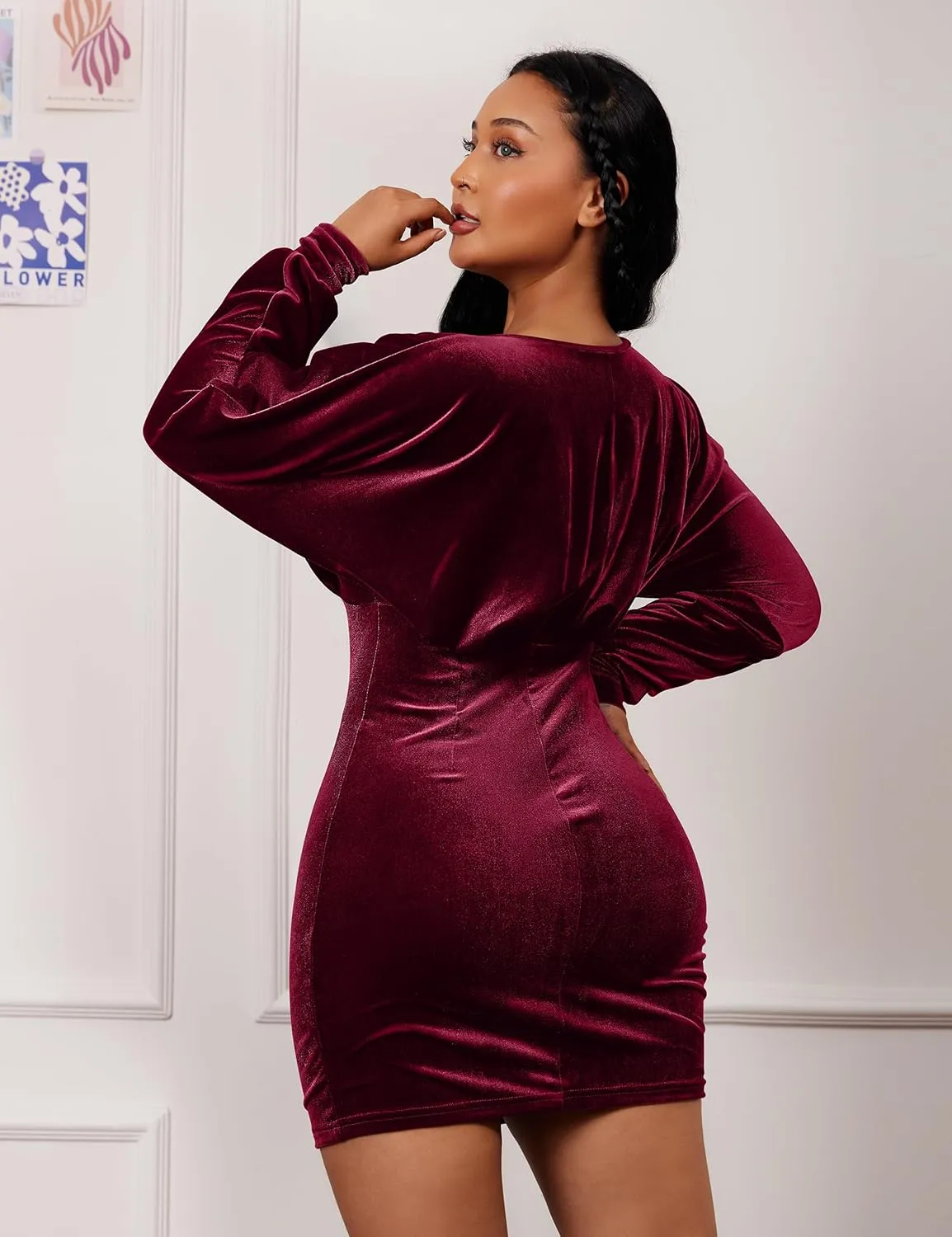 YMDUCH Women's Elegant Deep V Neck Long Sleeve Batwing Bodycon Velvet Mini Party Club Dress